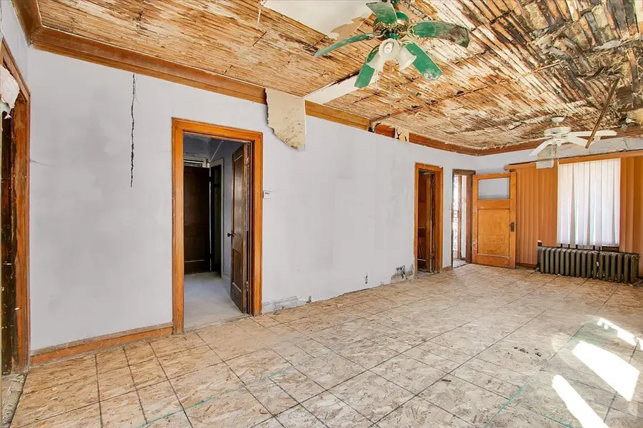 635 E 92nd Place, Chicago, IL 60619 - #3