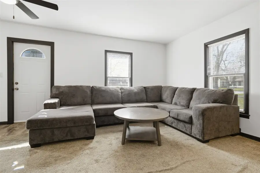 412 E Spruce Street, Chatsworth, IL 60921 - #3