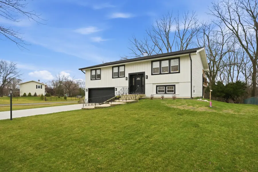 2S245 Mayfield Lane, Glen Ellyn, IL 60137 - #2