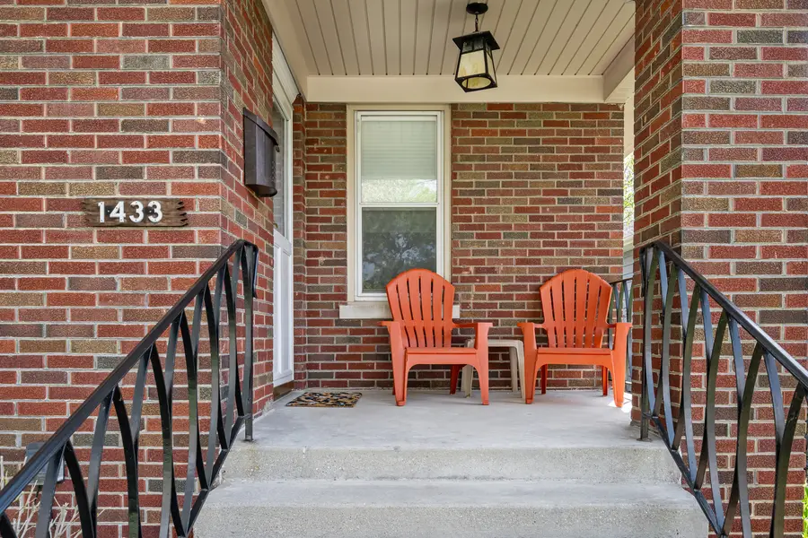 1433 Glencoe Avenue, Highland Park, IL 60035 - #3