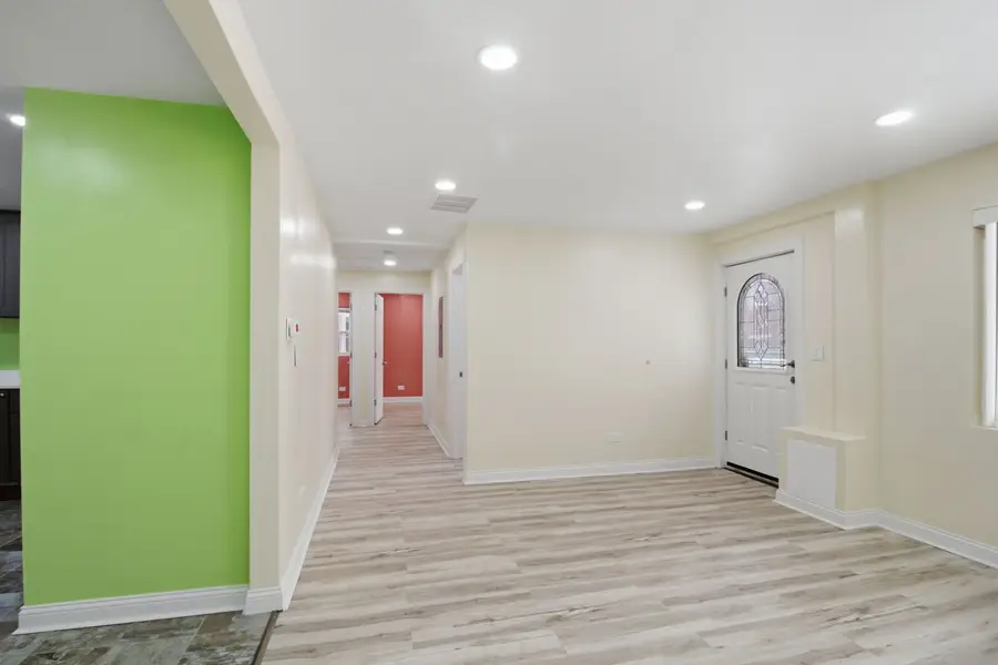 9804 S Maplewood Avenue, Evergreen Park, IL 60805 - #3