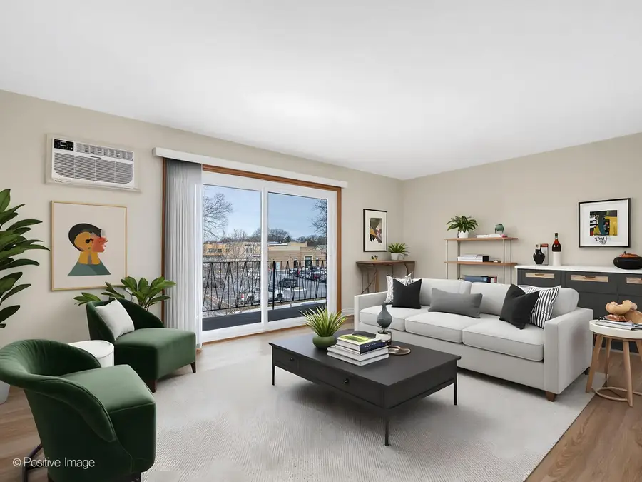 27 S Waiola Avenue #302, La Grange, IL 60525 - #3