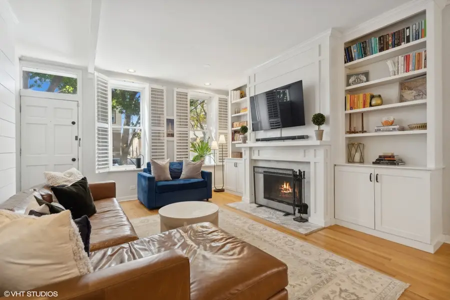 2343 N Janssen Avenue #1, Chicago, IL 60614 - #3