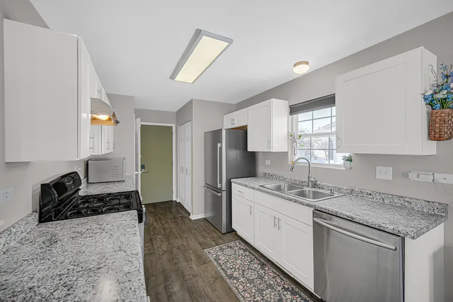 15903 W Iroquois Drive, Lockport, IL 60441 - #3