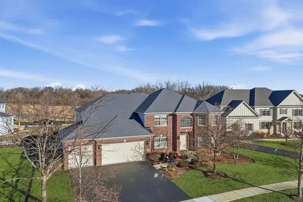 Address Withheld By Seller, Elgin, IL 60124