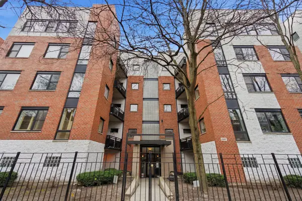 2307 W Wolfram Street #312, Chicago, IL 60618