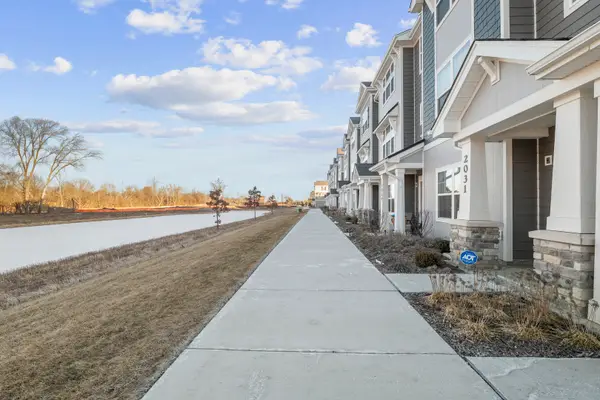 2031 Sequoia Avenue, Mundelein, IL 60060