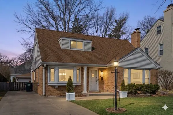 1104 S Lincoln Avenue, Park Ridge, IL 60068