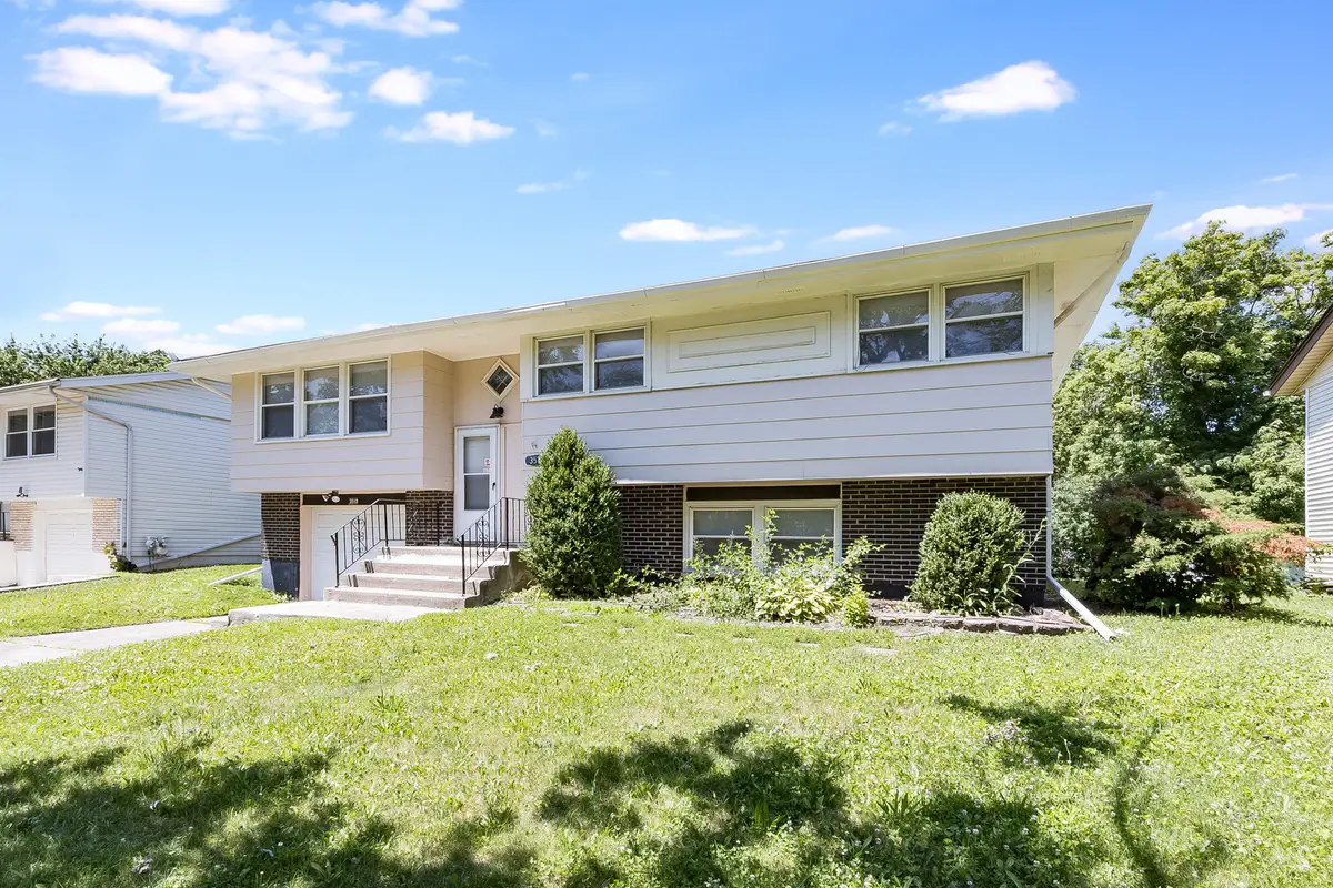 3510 Chestnut Drive, Hazel Crest, IL 60429 - #1