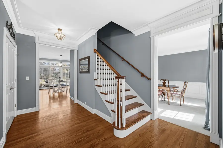 40W612 Blue Lake Circle N, Saint Charles, IL 60175 - #2