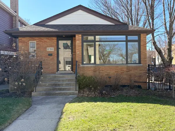 3500 S Lowe Avenue, Chicago, IL 60609