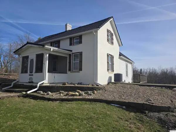 1560 Main Street, Warsaw, IL 62379