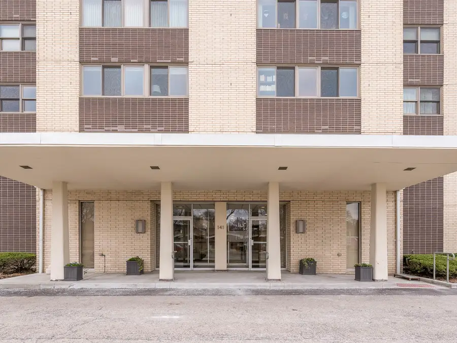 141 N La Grange Road #801, La Grange, IL 60525 - #2