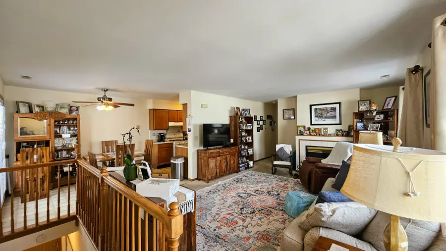 106 Village Creek Drive, Lake In The Hills, IL 60156 - #2