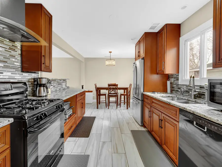 31 E 14th Place, Lombard, IL 60148 - #2