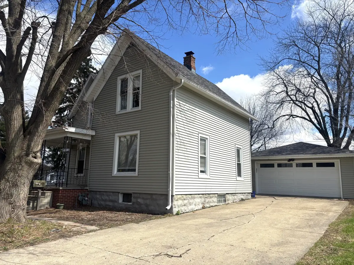 308 S 8th Street, Dekalb, IL 60115 - #1