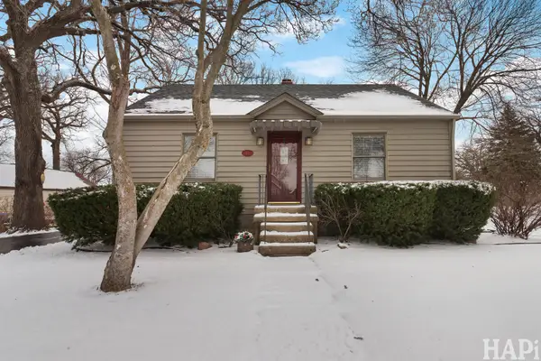 27 Oak Lane Drive, Lake Villa, IL 60046