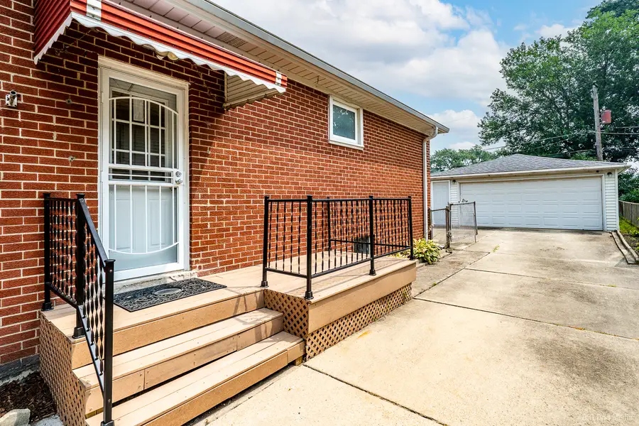 14841 Trumbull Avenue, Midlothian, IL 60445 - #3