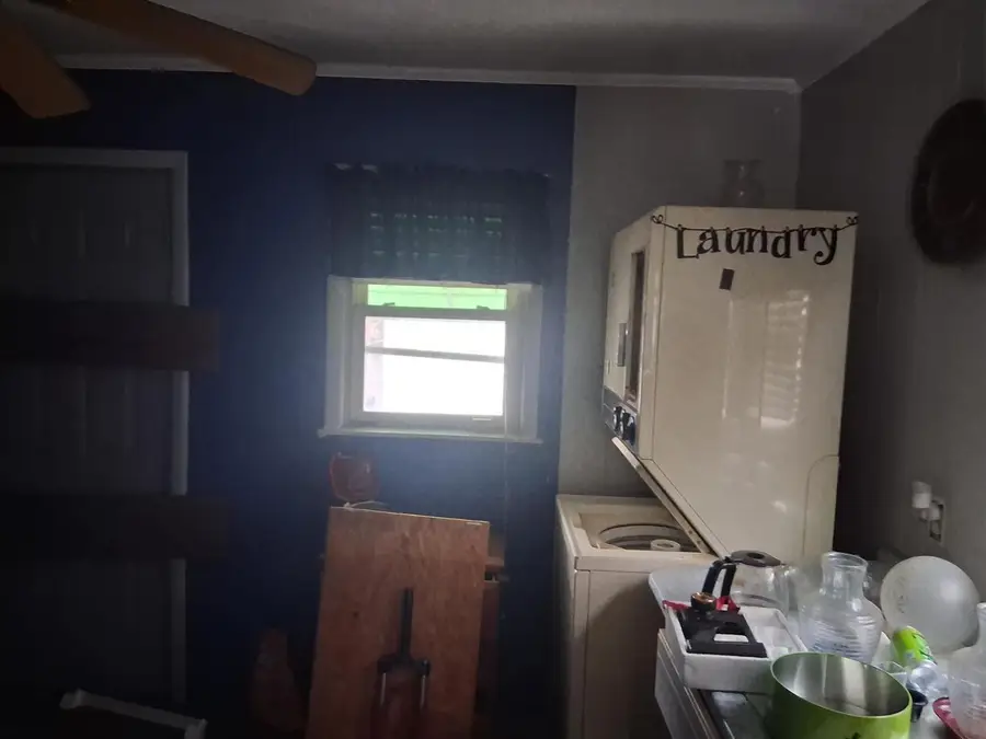 905 N Wesley Street, Springfield, IL 62702 - #2