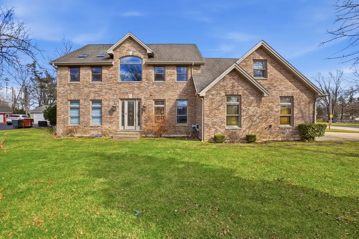 115 E Woodlawn Road, New Lenox, IL 60451 - #1