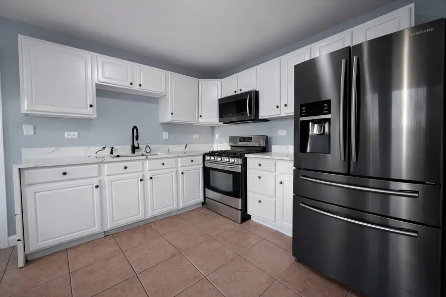 5522 W Celebrity Circle, Hanover Park, IL 60133 - #3