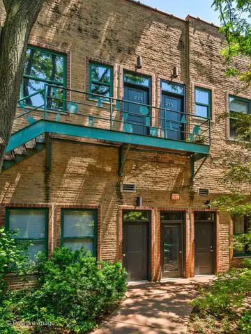 22 N Morgan Street #215, Chicago, IL 60607