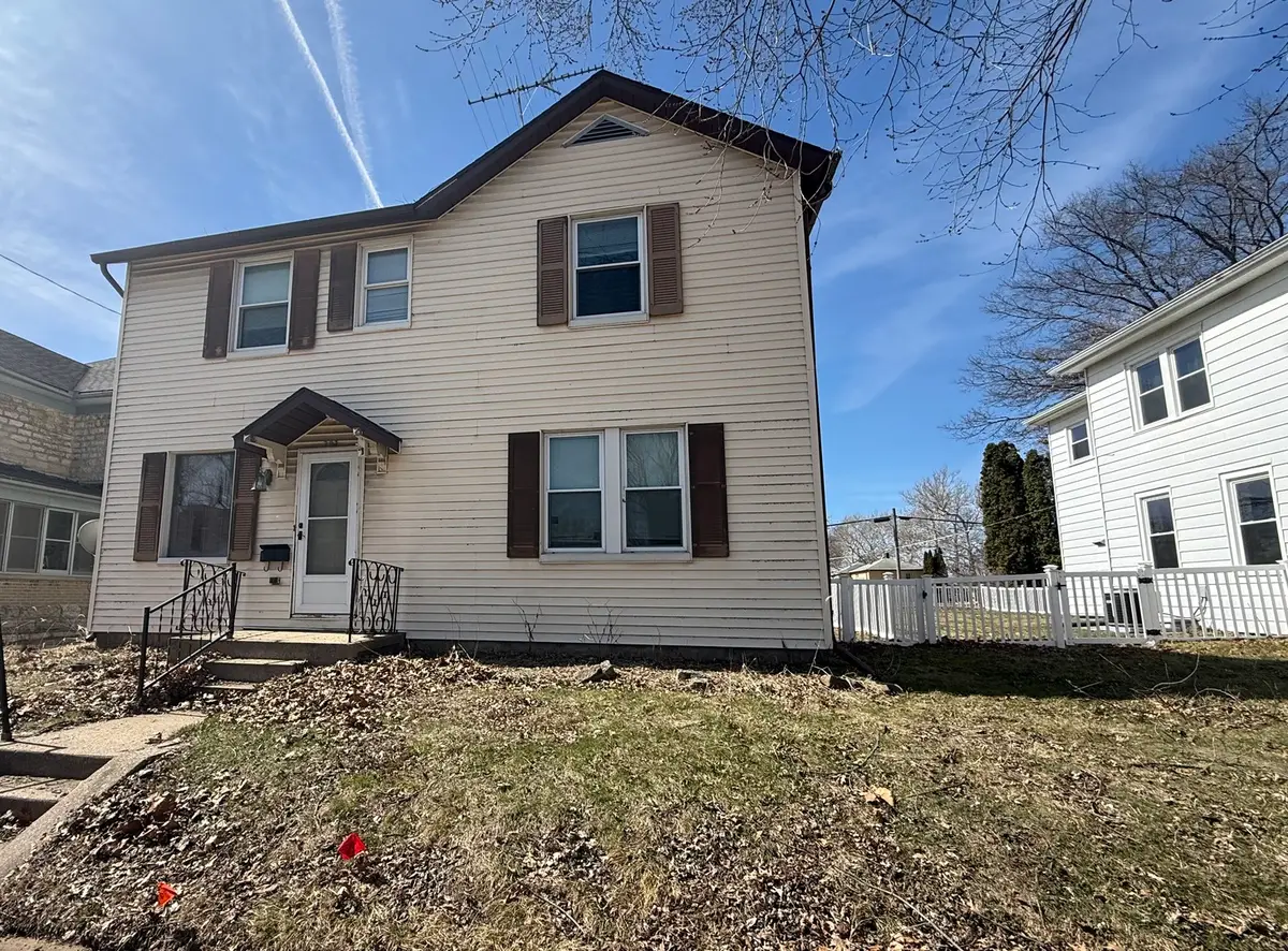 207 N Division Avenue, Polo, IL 61064 - #1