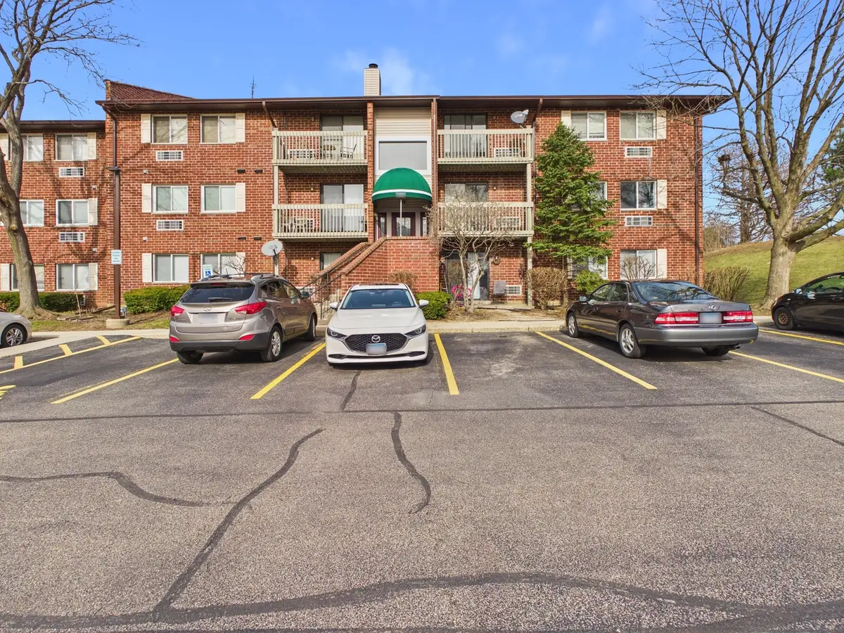 820 N Lakeside Drive #2C, Vernon Hills, IL 60061 - #1
