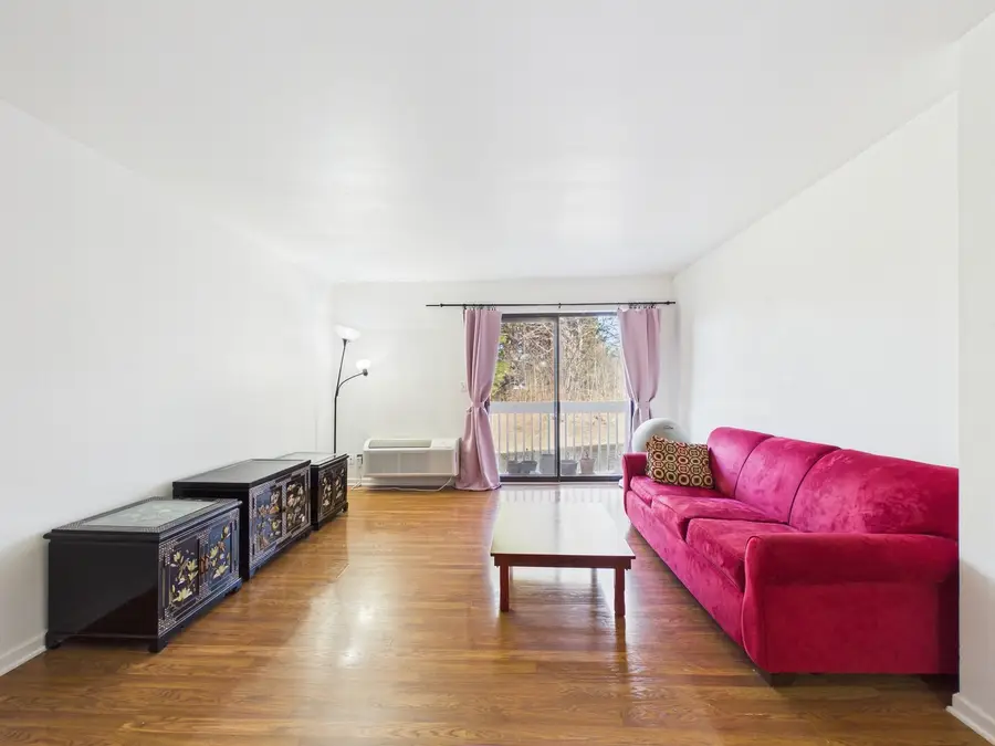 820 N Lakeside Drive #2C, Vernon Hills, IL 60061 - #3