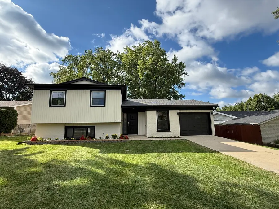 615 Nolan Avenue, Glendale Heights, IL 60139 - #2
