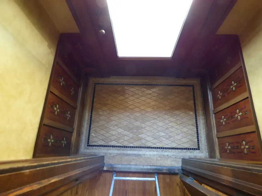 121 Monroe Avenue, Elgin, IL 60123 - #2