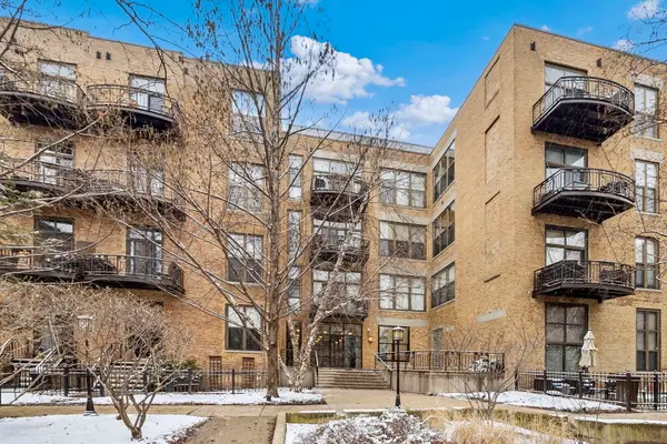1330 W Monroe Street #216, Chicago, IL 60607