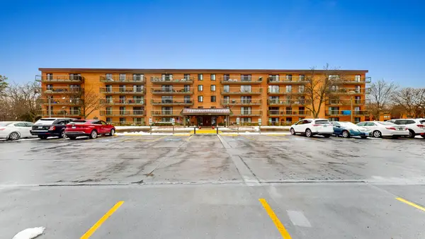 6443 Clarendon Hills Road #411K, Willowbrook, IL 60527