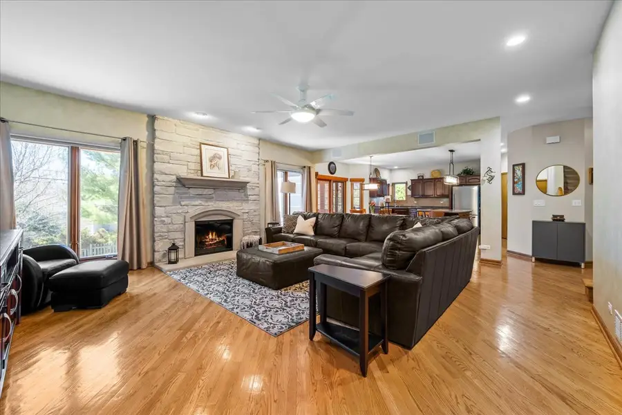 1928 N Ridge Avenue, Arlington Heights, IL 60004 - #3