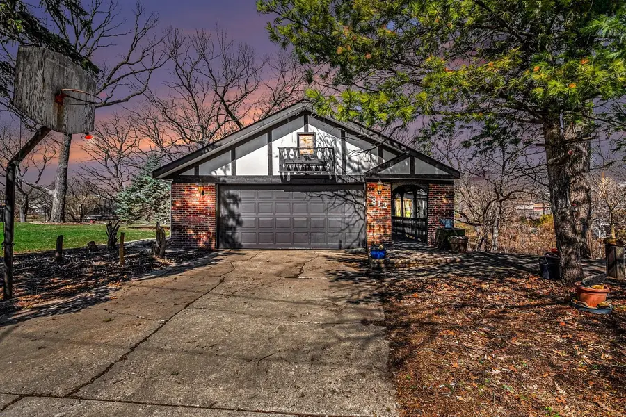 812 Sunset Drive, Shorewood, IL 60404 - #3