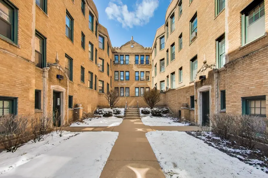 142 Clyde Avenue #3W, Evanston, IL 60202 - #2