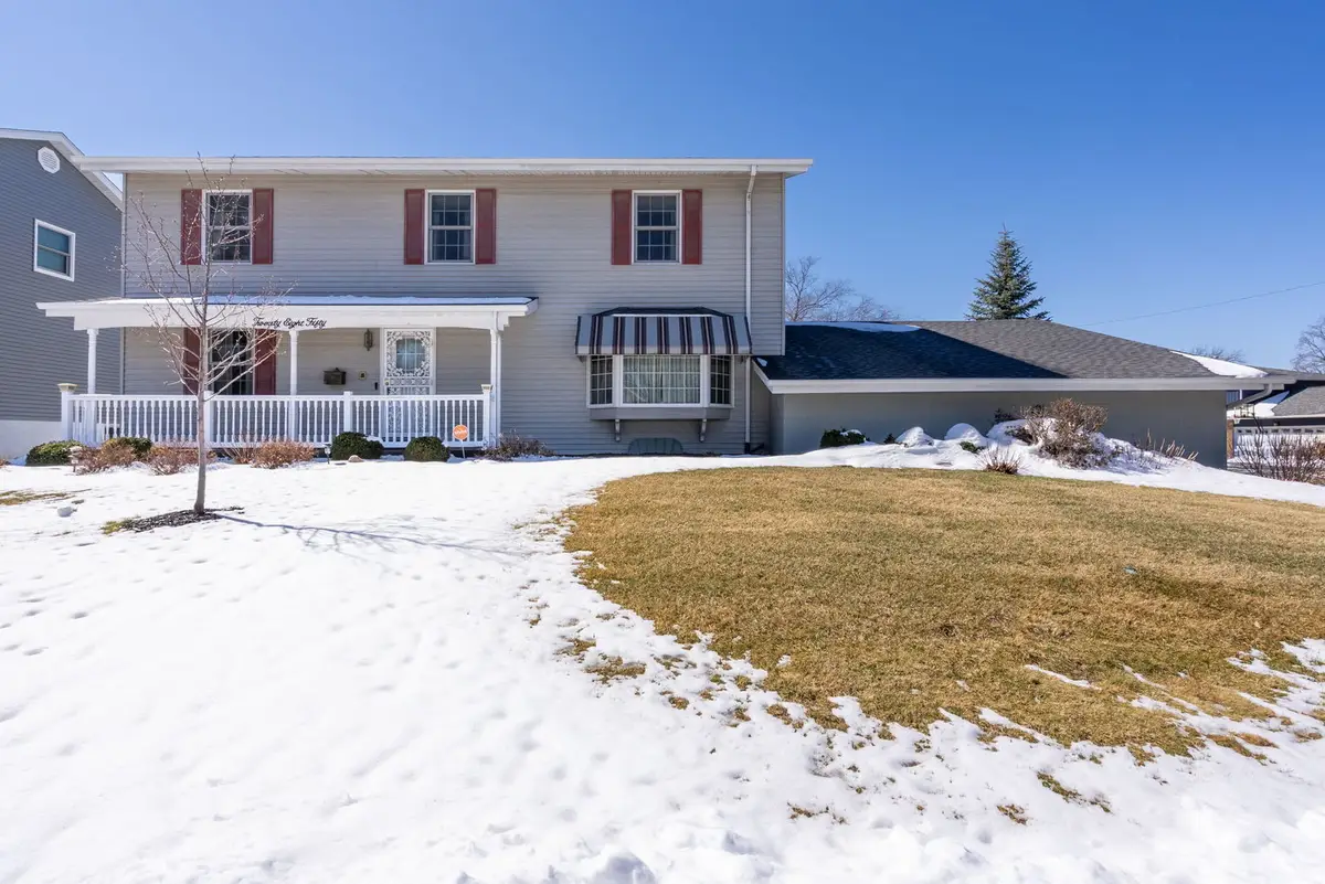 2850 Volquardsen Avenue, Davenport, IA 52804 - #1