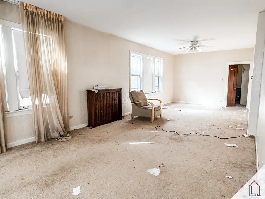 8640 S Bennett Avenue, Chicago, IL 60617 - #2