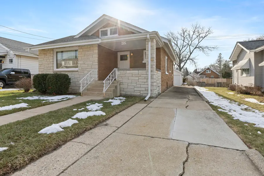 412 Welty Avenue, Rockford, IL 61107 - #2