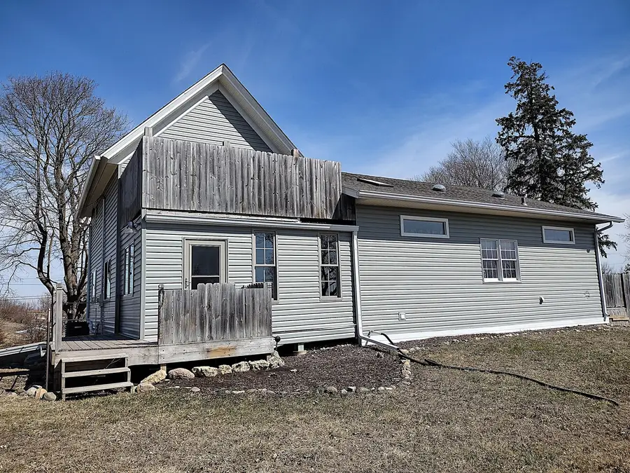 8806 Trask Bridge Road, Rockford, IL 61101 - #2