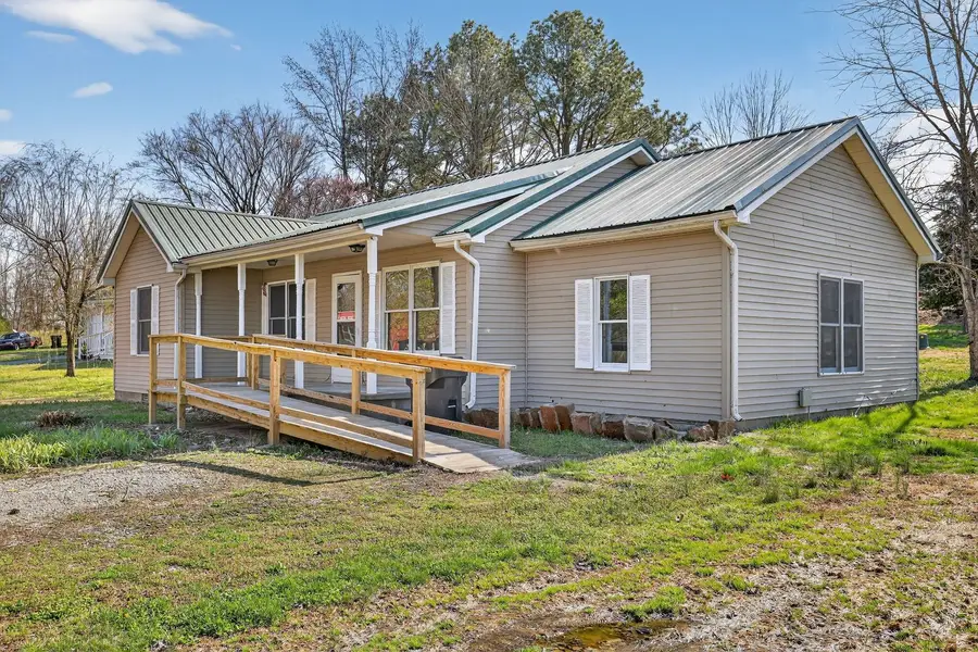 109 Illini Court, Vienna, IL 62995 - #3