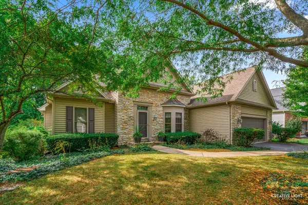 359 Johnson Woods Drive, Batavia, IL 60510