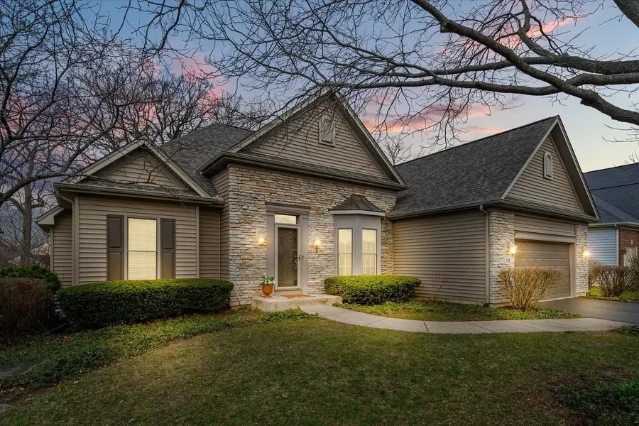 359 Johnson Woods Drive, Batavia, IL 60510 - #2