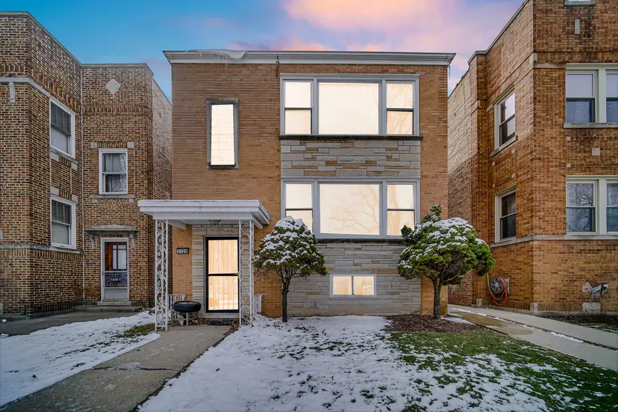 5728 N Mcvicker Avenue, Chicago, IL 60646 - #2