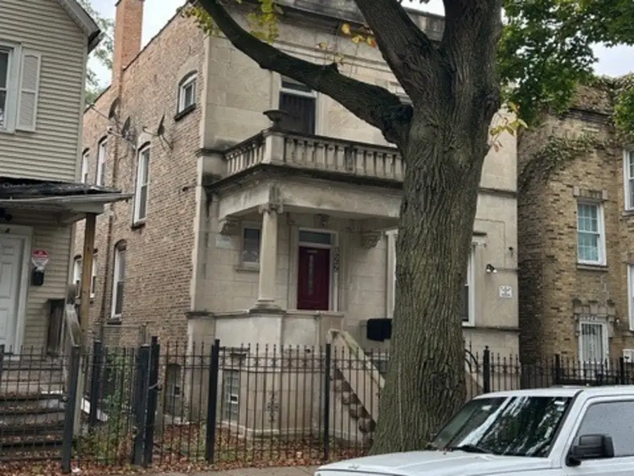822 N Leclaire Avenue, Chicago, IL 60651 - #2