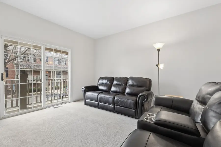 77 Lee Court, Winfield, IL 60190 - #3