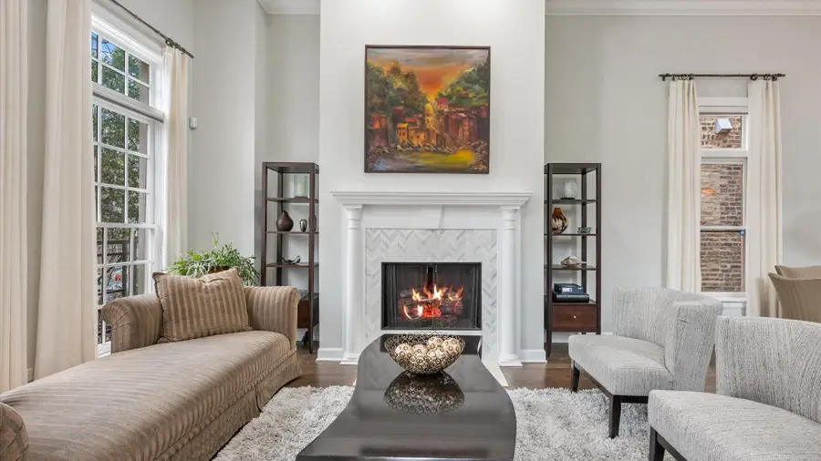 Address Withheld By Seller, Chicago, IL 60657 - #3