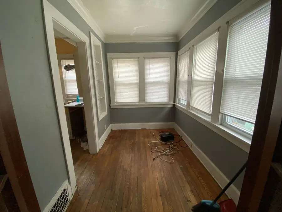 423 Auburn Street, Rockford, IL 61103 - #2