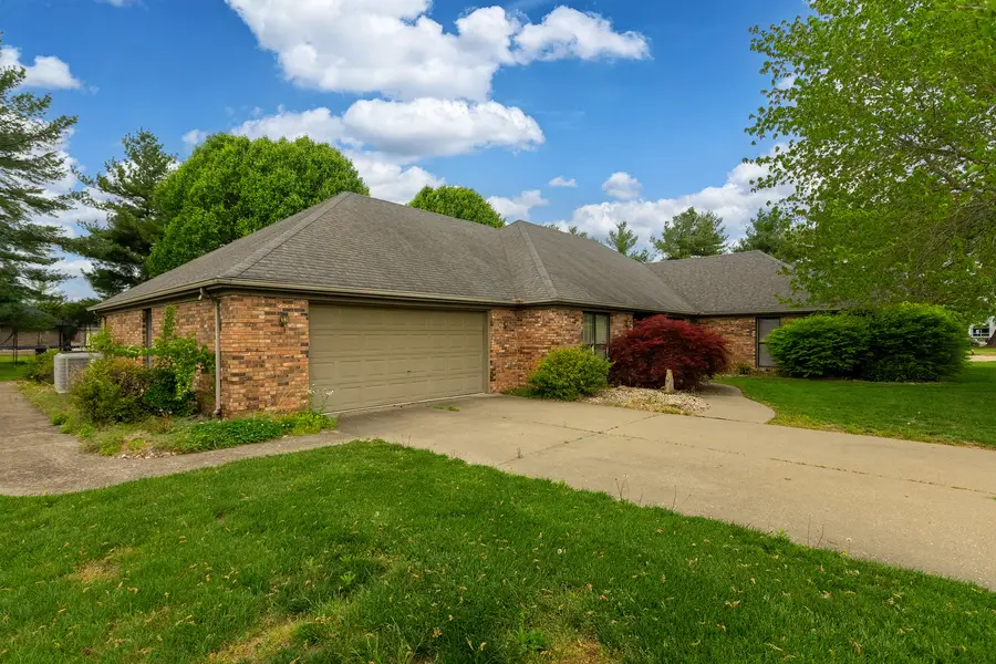 1602 S Eugene Lane, Marion, IL 62959 - #3