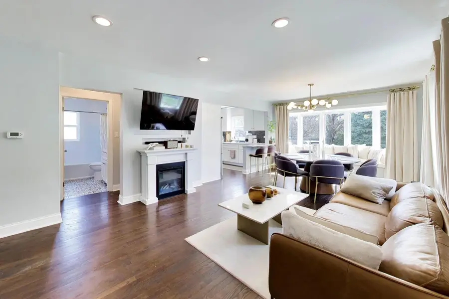 339 N Emroy Avenue, Elmhurst, IL 60126 - #3